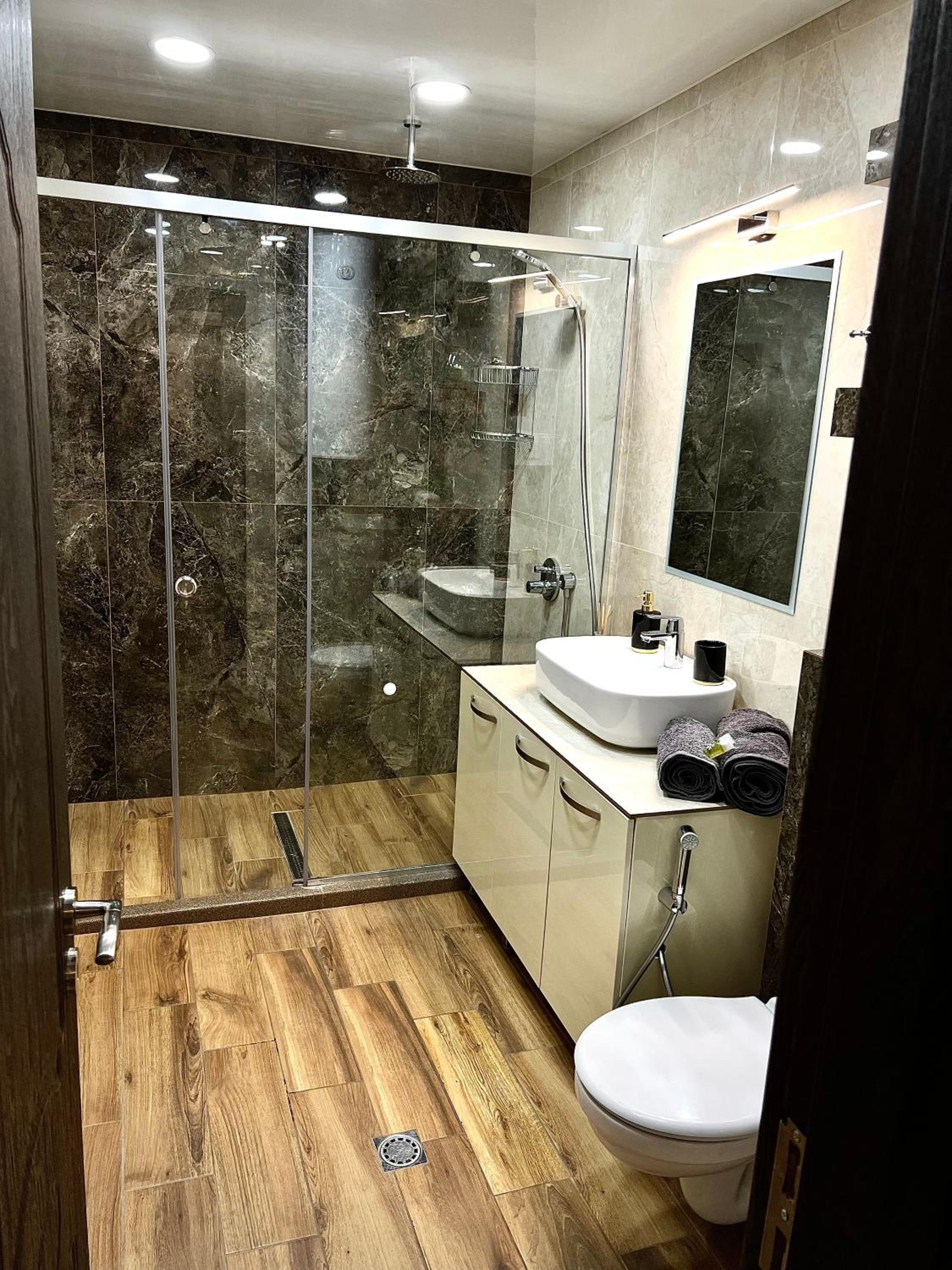 Ultra Lux Apartment Free Underground Secure Parking