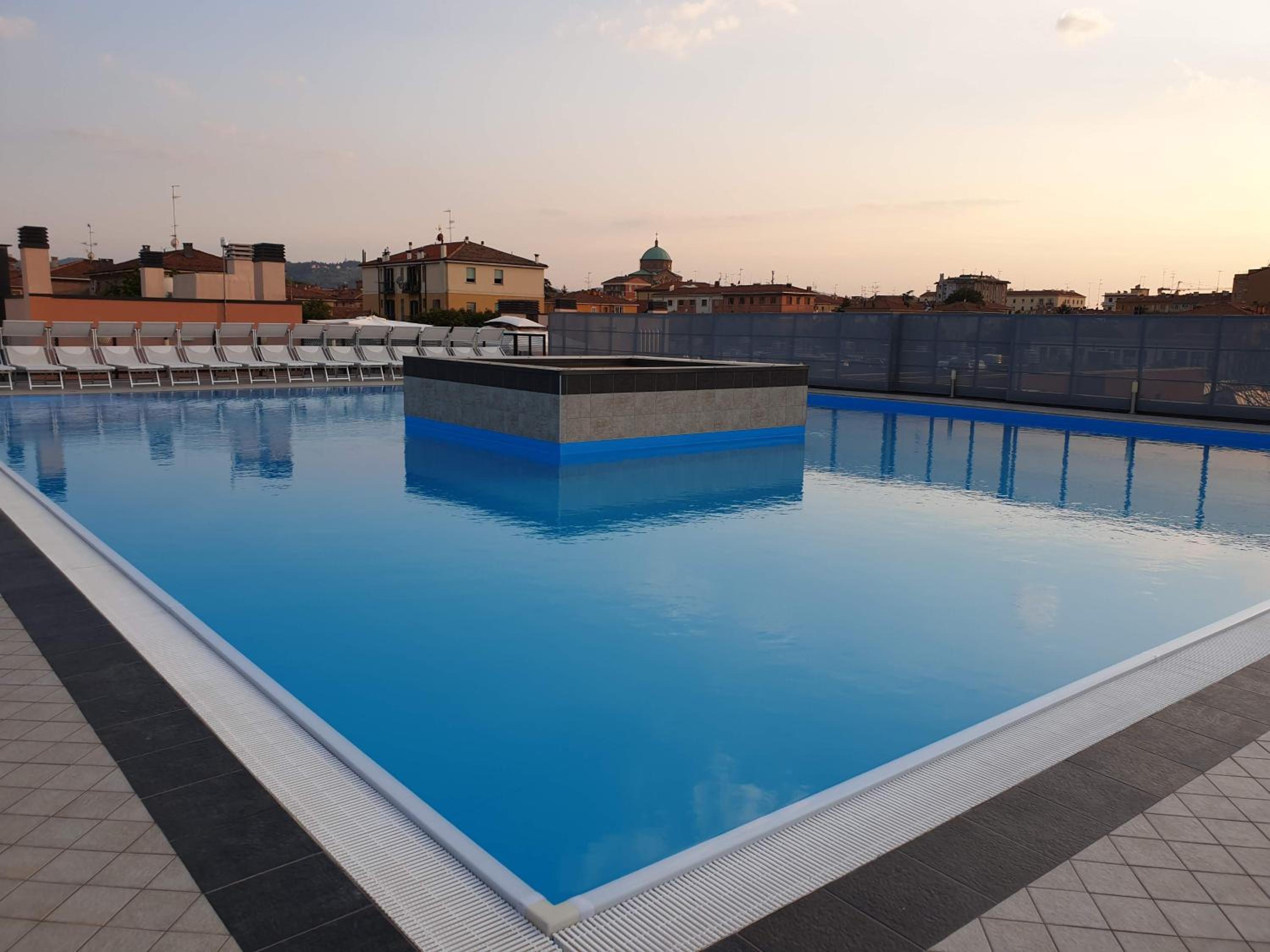 Realkasa Pool & Parking Flat view 3