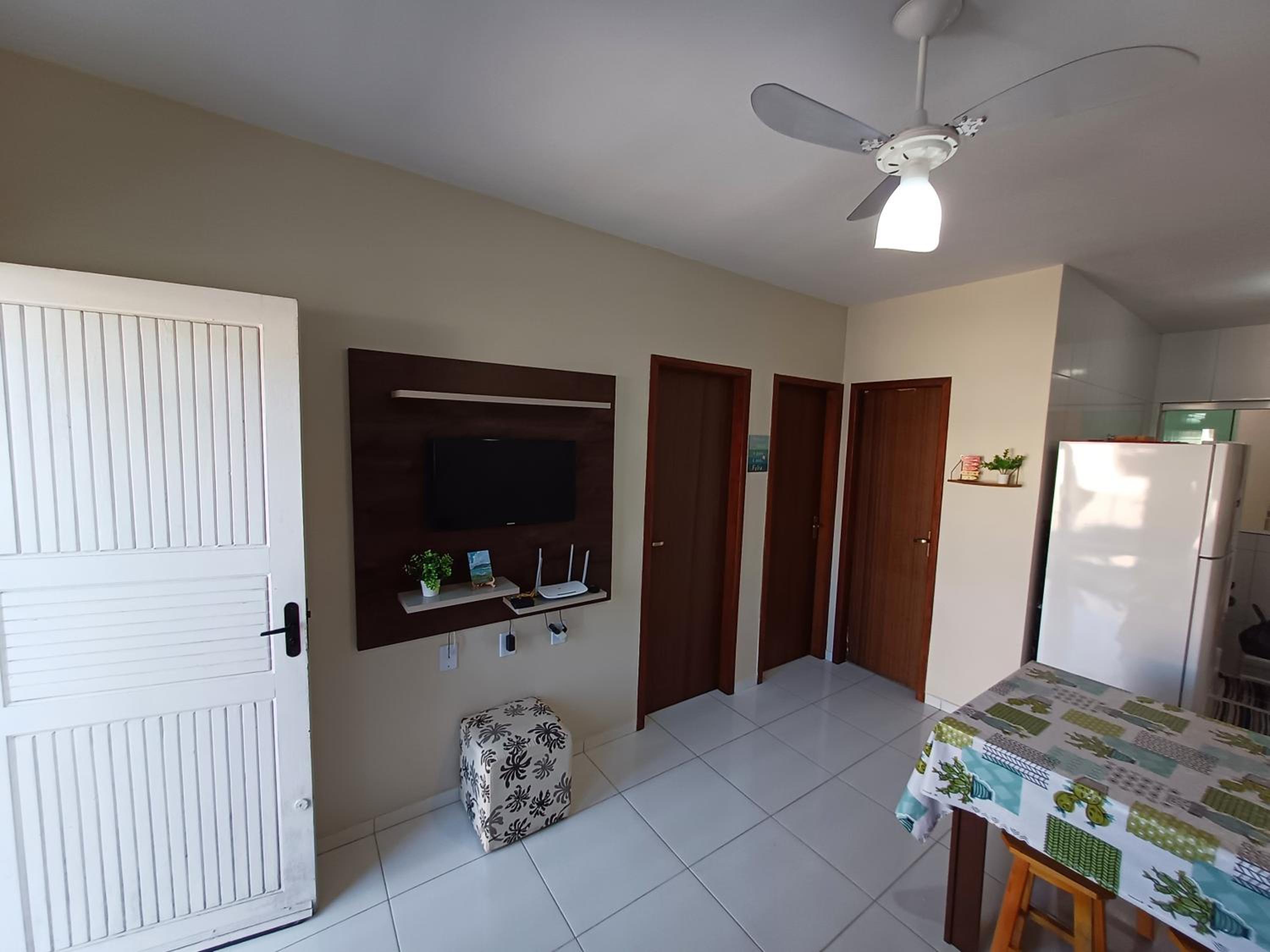 Excelente casa na praia em Matinhos PR. 600 metros da praia.