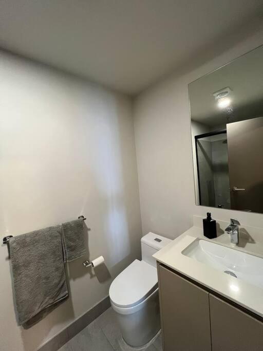 Panoramic view apt with A/C near SJO Airport & Stadium, Cosmopolitan Tower
