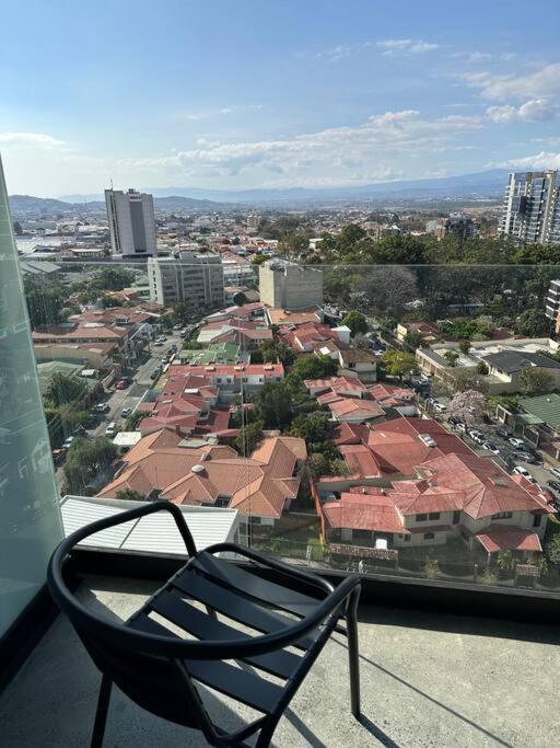 Panoramic view apt with A/C near SJO Airport & Stadium, Cosmopolitan Tower