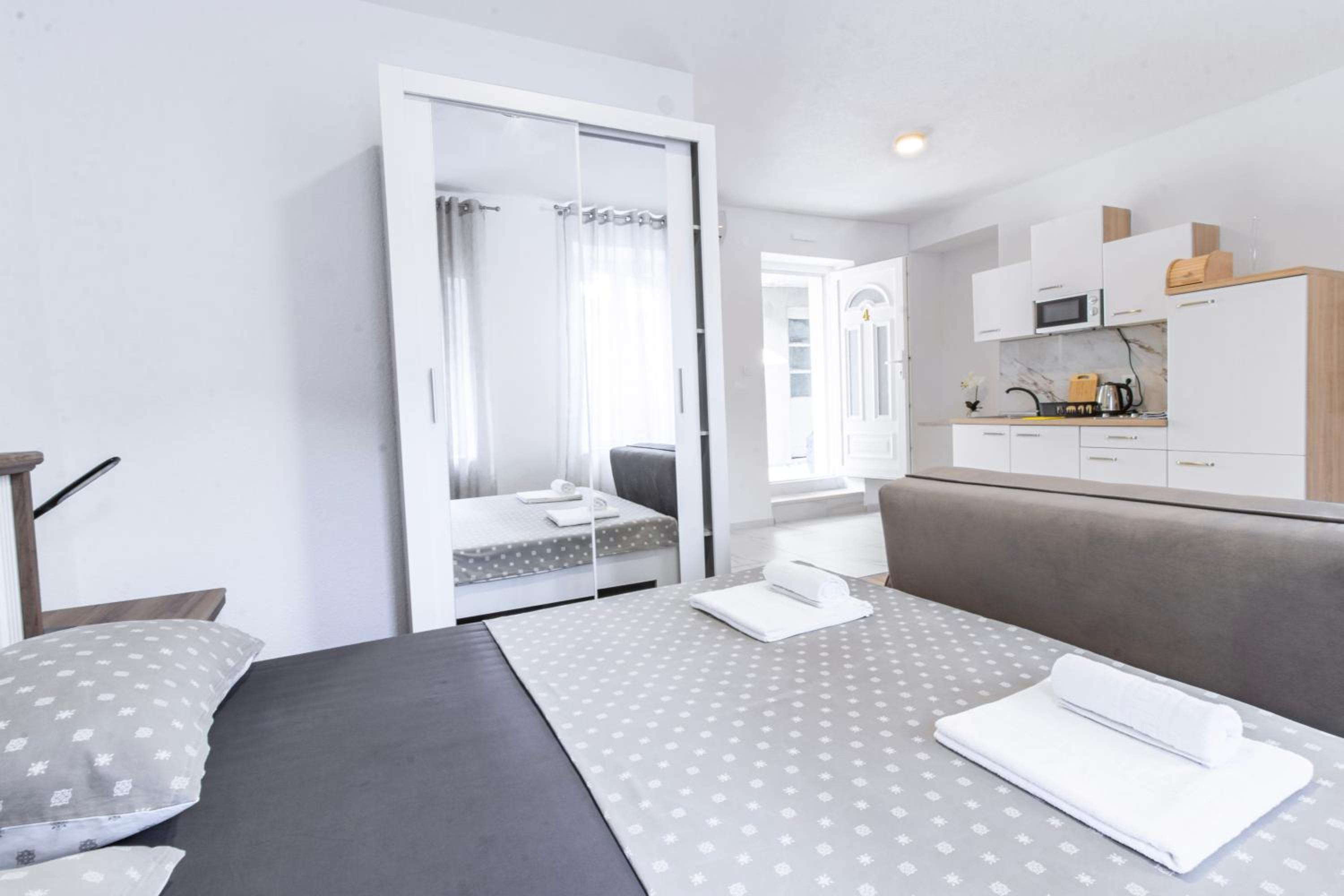 Apartments Florian