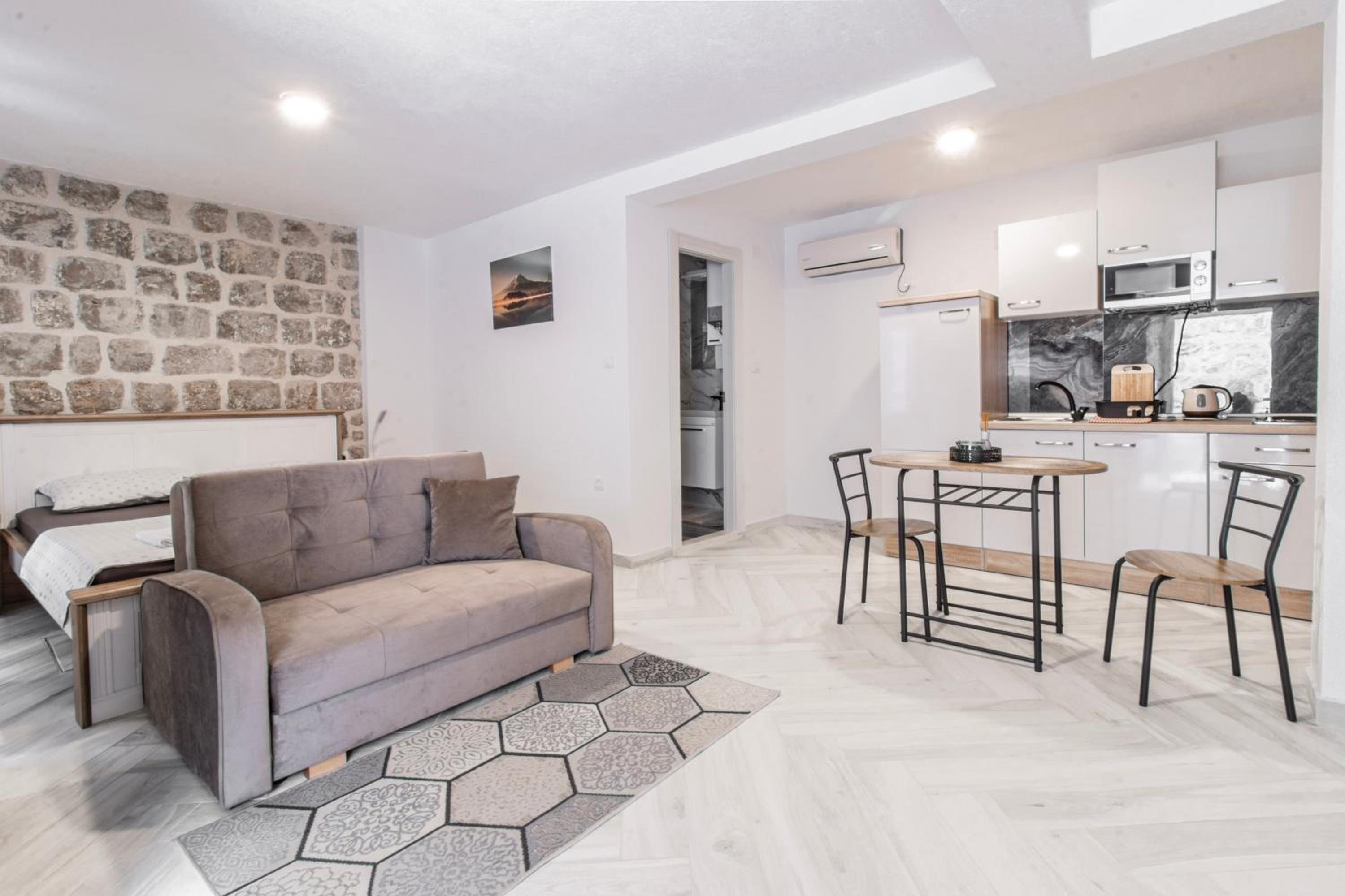 Apartments Florian