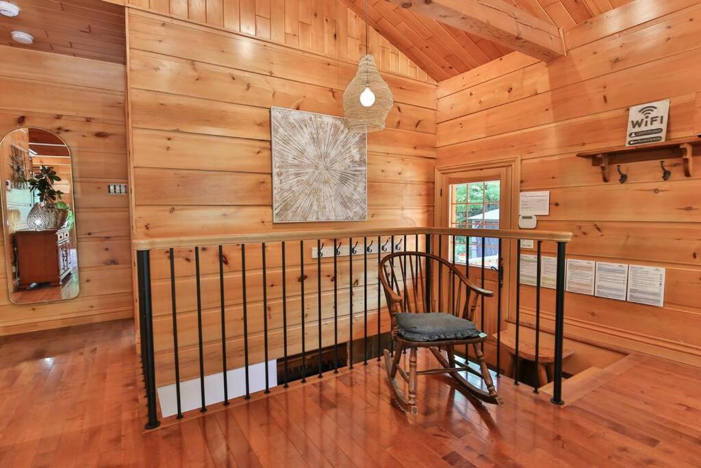 Chalet Le Crépuscule SPA, BILLARD, FOYER, SENTIERS PRIVES
