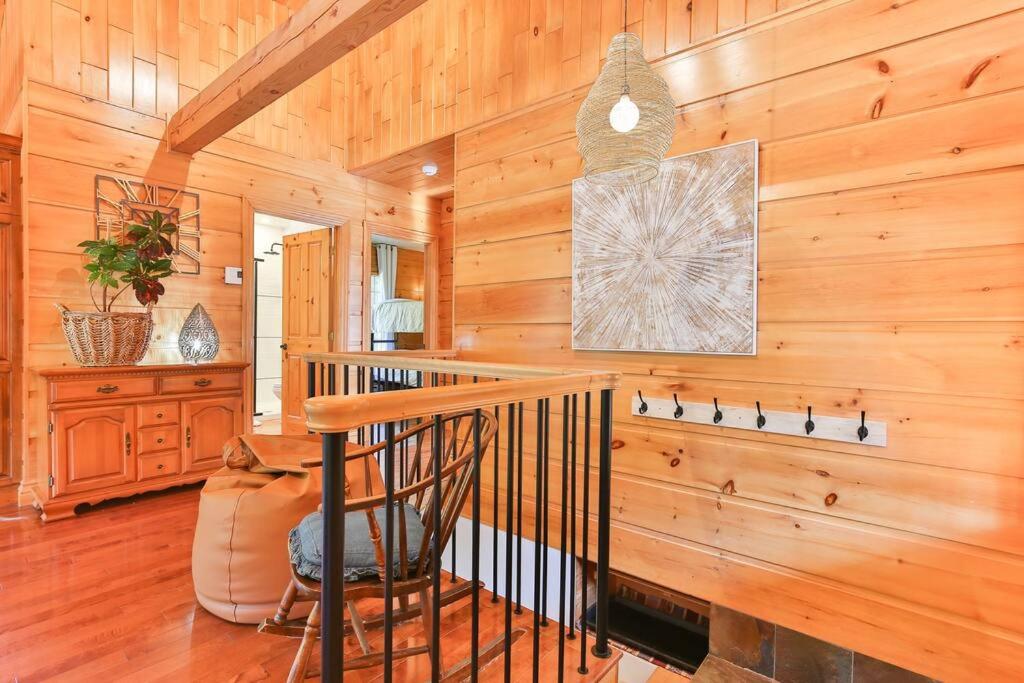 Chalet Le Crépuscule SPA, BILLARD, FOYER, SENTIERS PRIVES