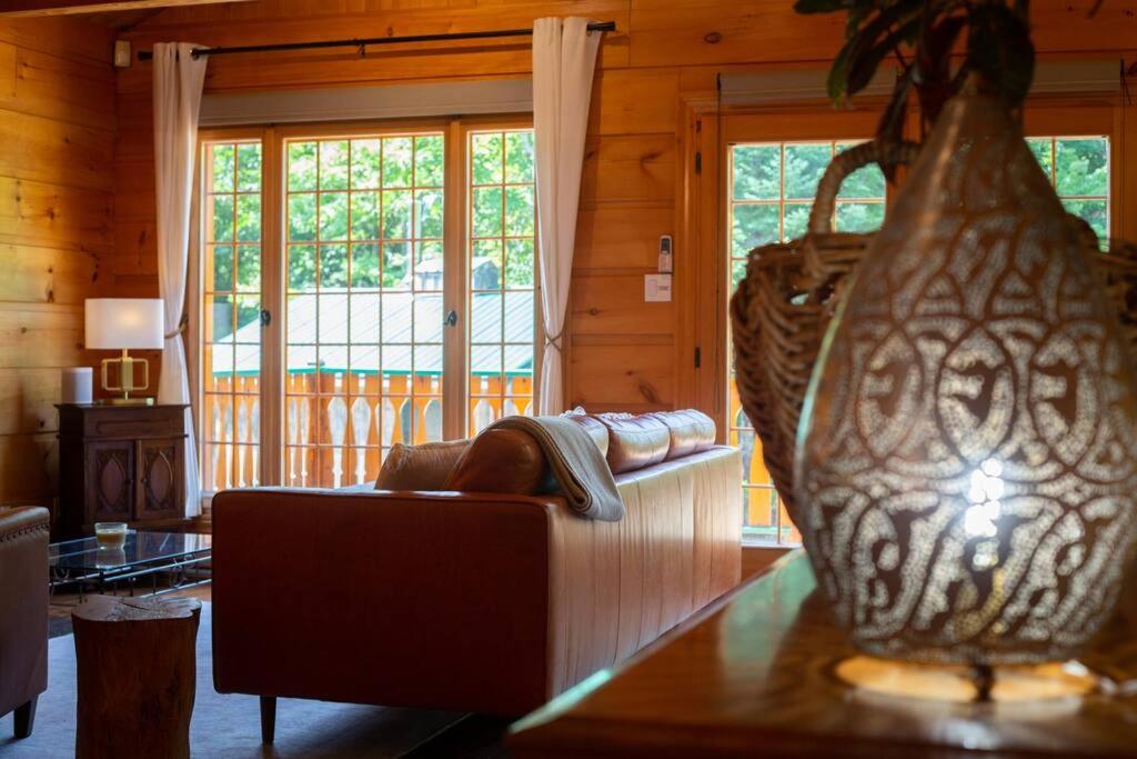 Chalet Le Crépuscule SPA, BILLARD, FOYER, SENTIERS PRIVES