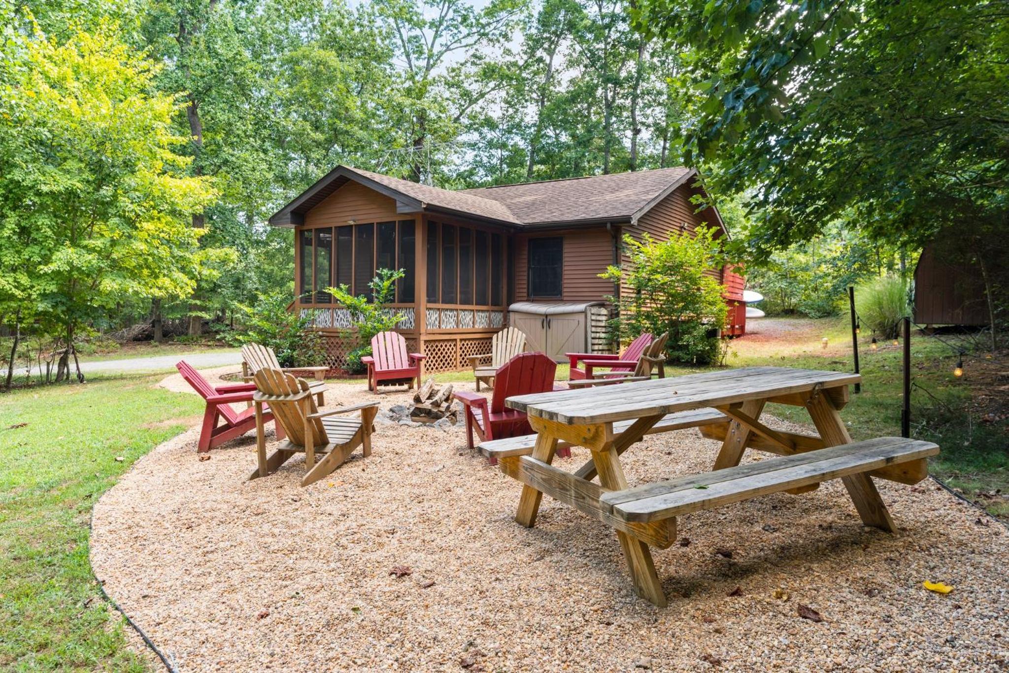 Lake Getaway (paddle boards included) view 5