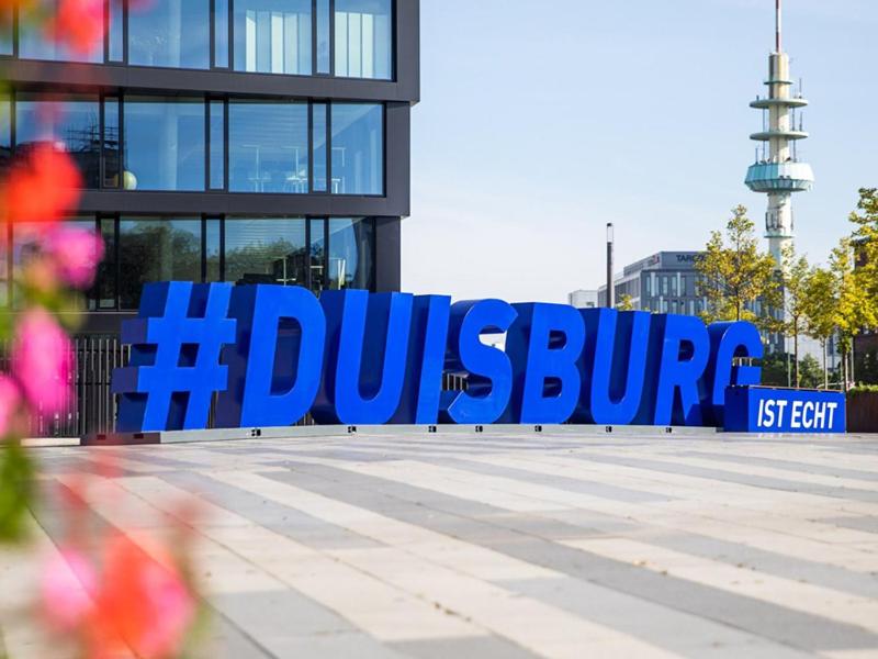 - Magical Harry Potter apartment in Duisburg - 2 Mins Central Station Hbf - Kingsize Bed & Netflix -