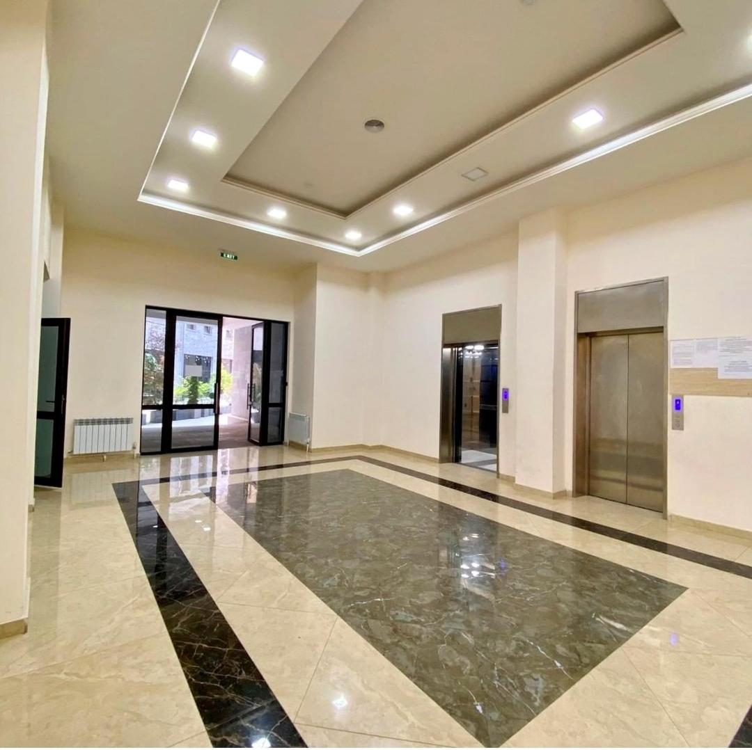 Modern Stylish 1 bedroom Apartment by Republic Square, Middle of City CENTER