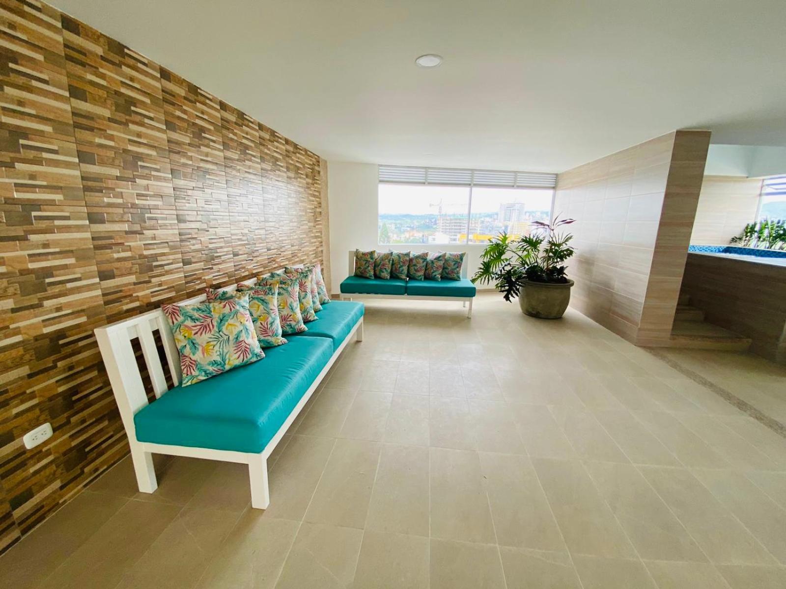 Luxury apartment 1 A club house