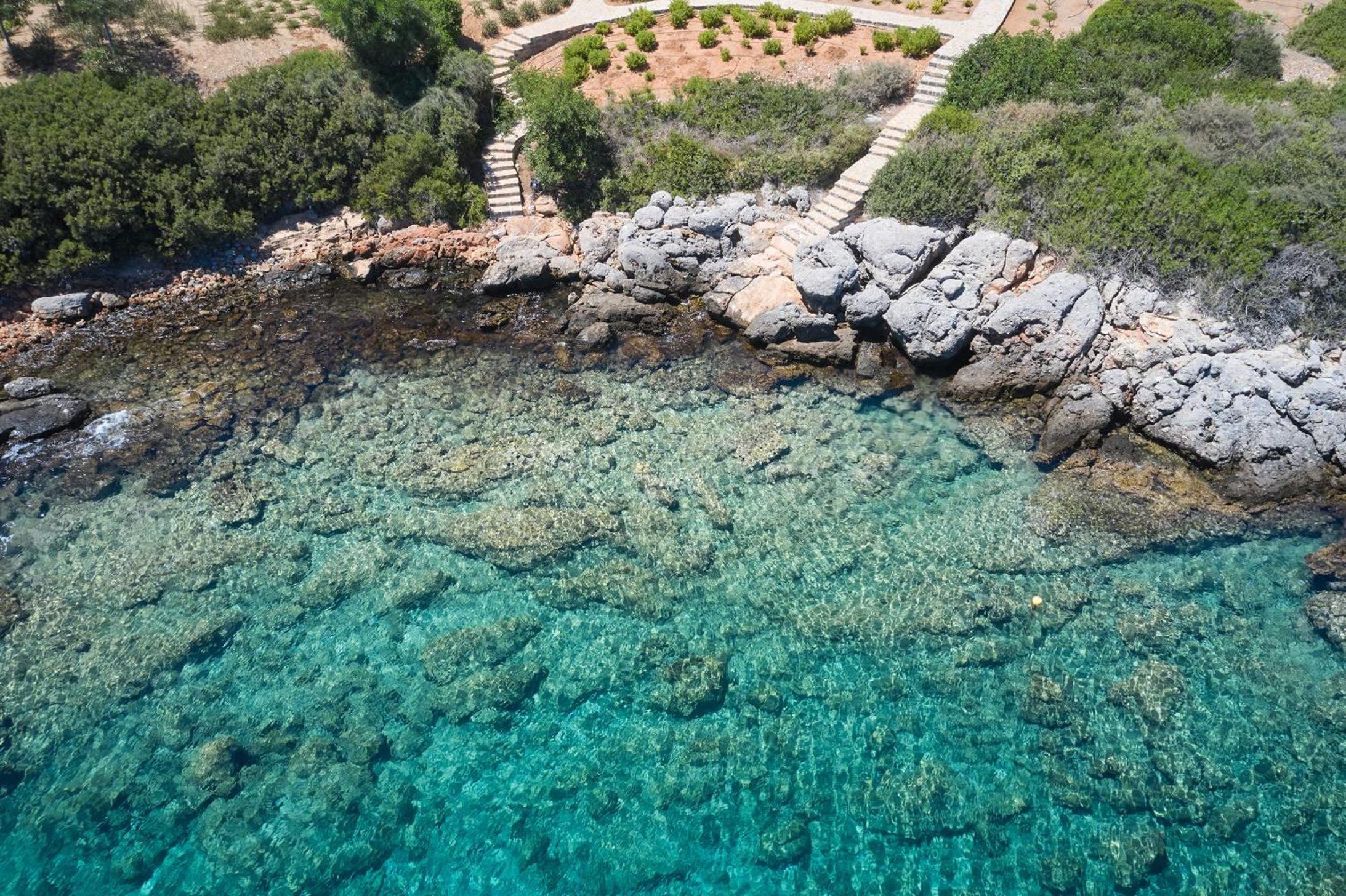 IREMIA SEAFRONT VILLA, Timeless Lifestyle view 4