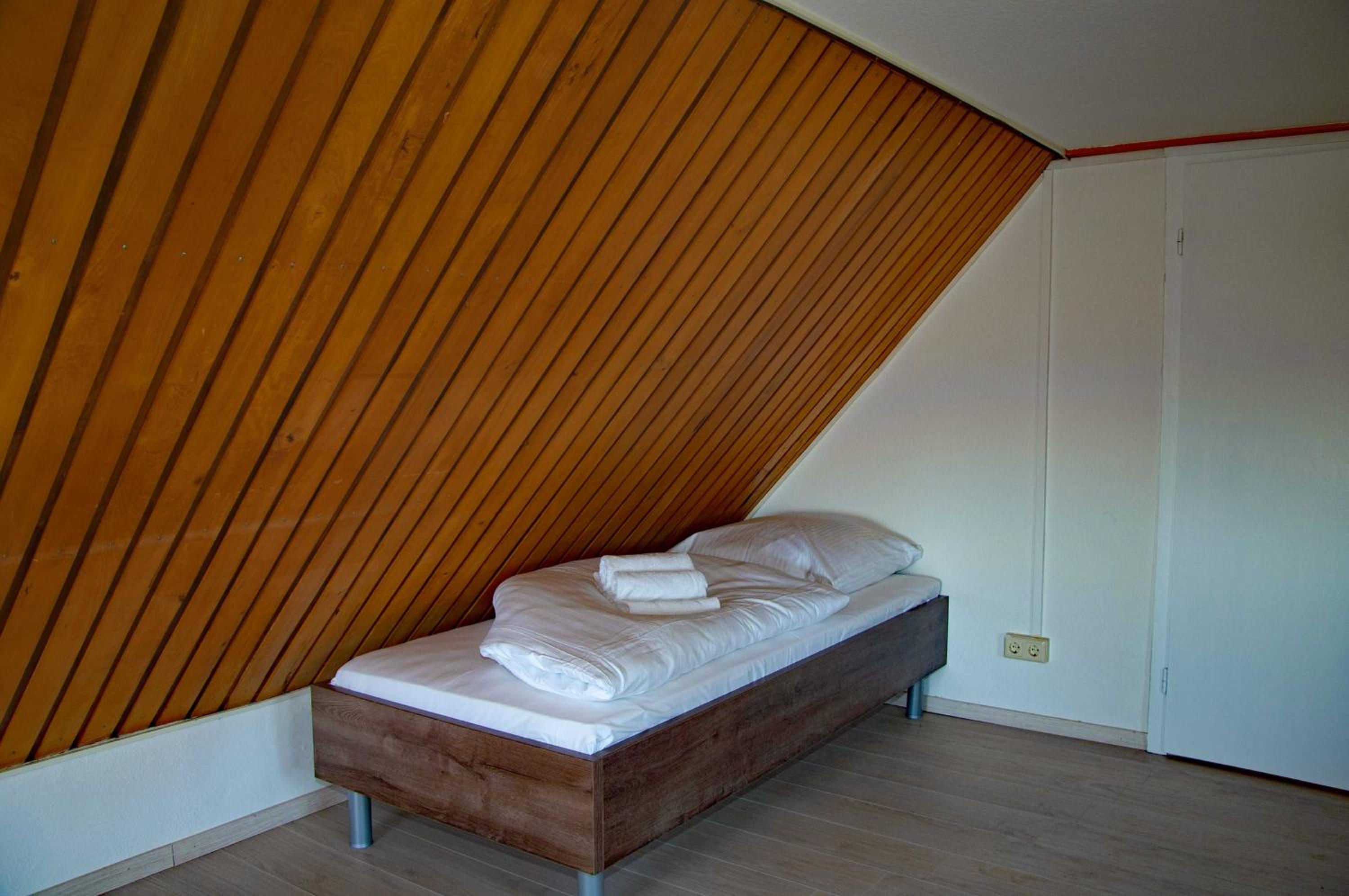 Reeddachhaus mit Seeblick - Ruhe - traumhafter Lage am Selliner See