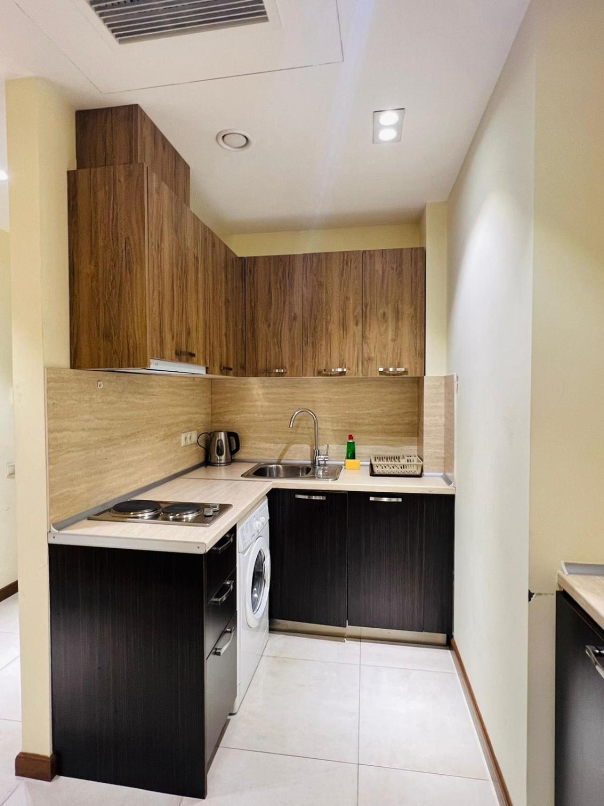 Modern Stylish 1 bedroom Apartment by Republic Square, Middle of City CENTER