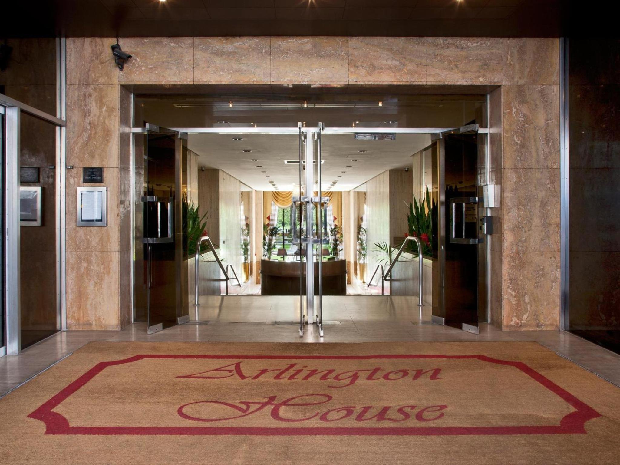 hotel reception