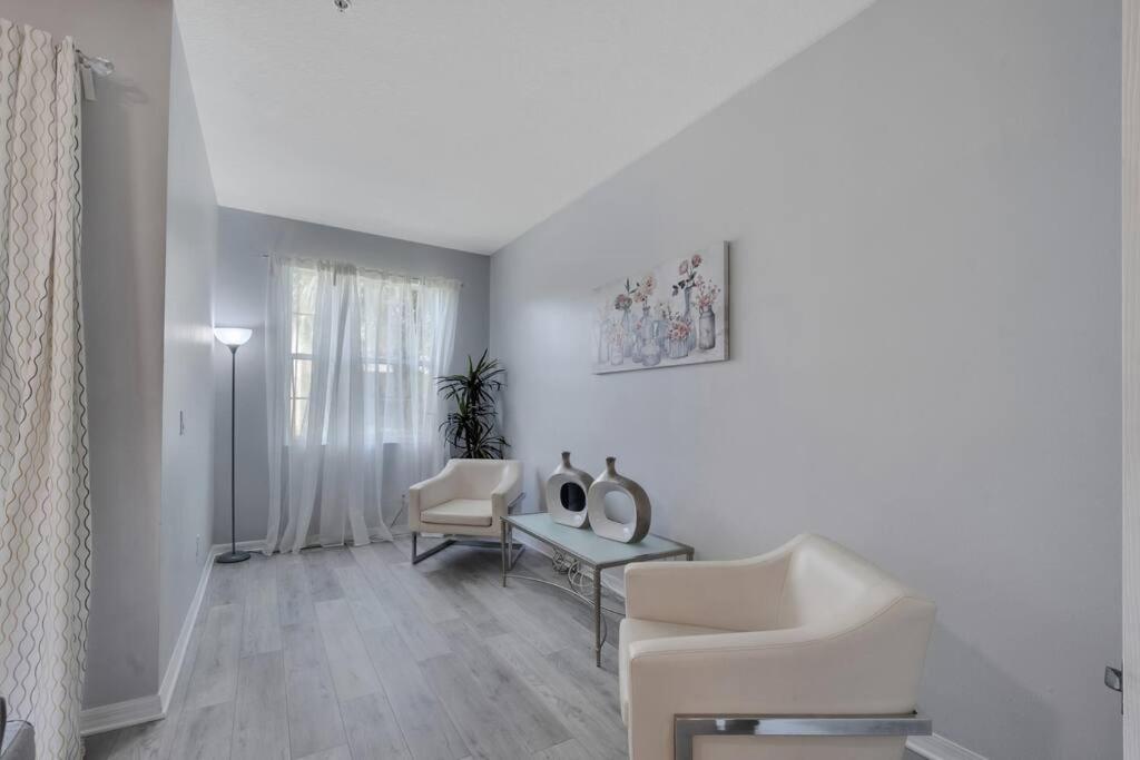Pool, Family-friendly - World Class, Modern Home