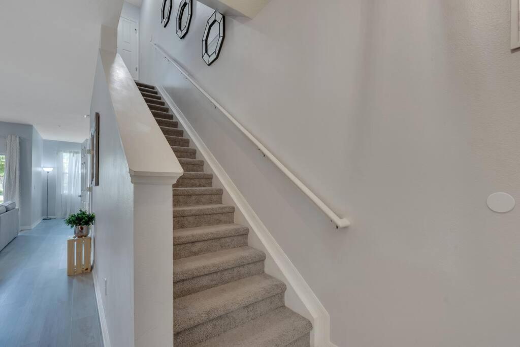 Pool, Family-friendly - World Class, Modern Home