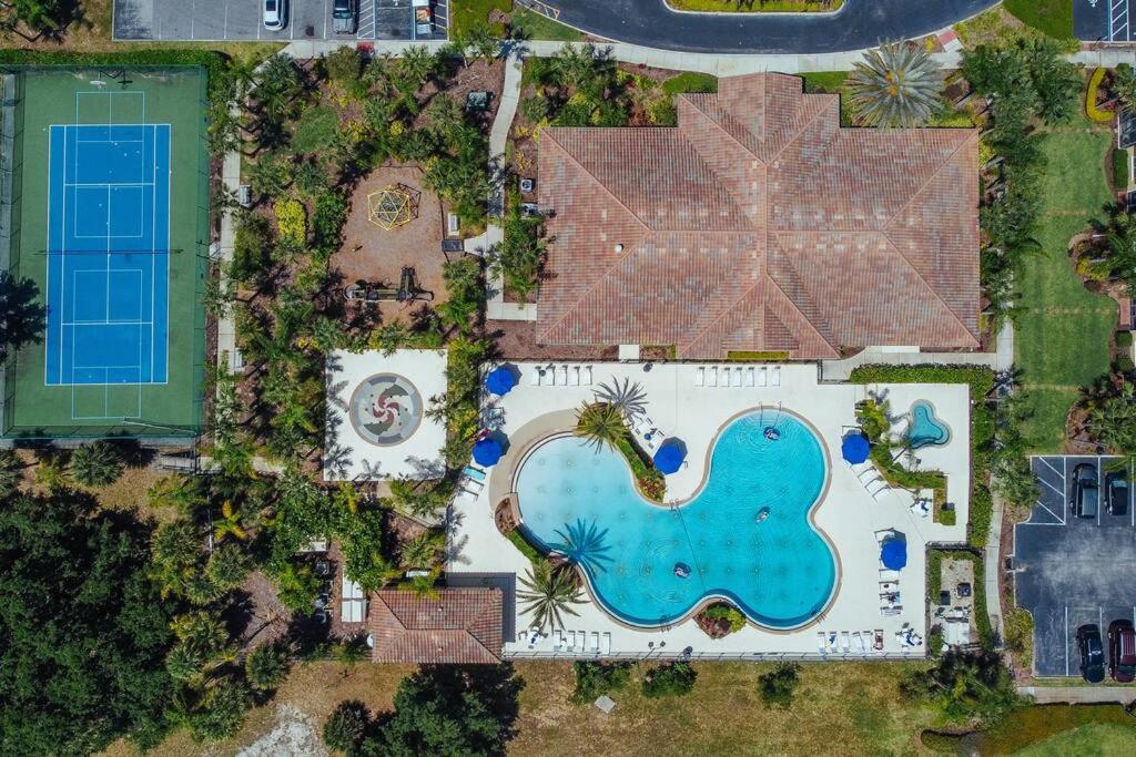 Pool, Family-friendly - World Class, Modern Home