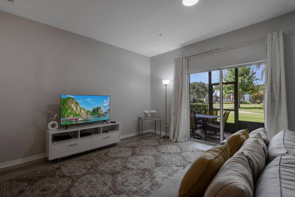 Pool, Family-friendly - World Class, Modern Home