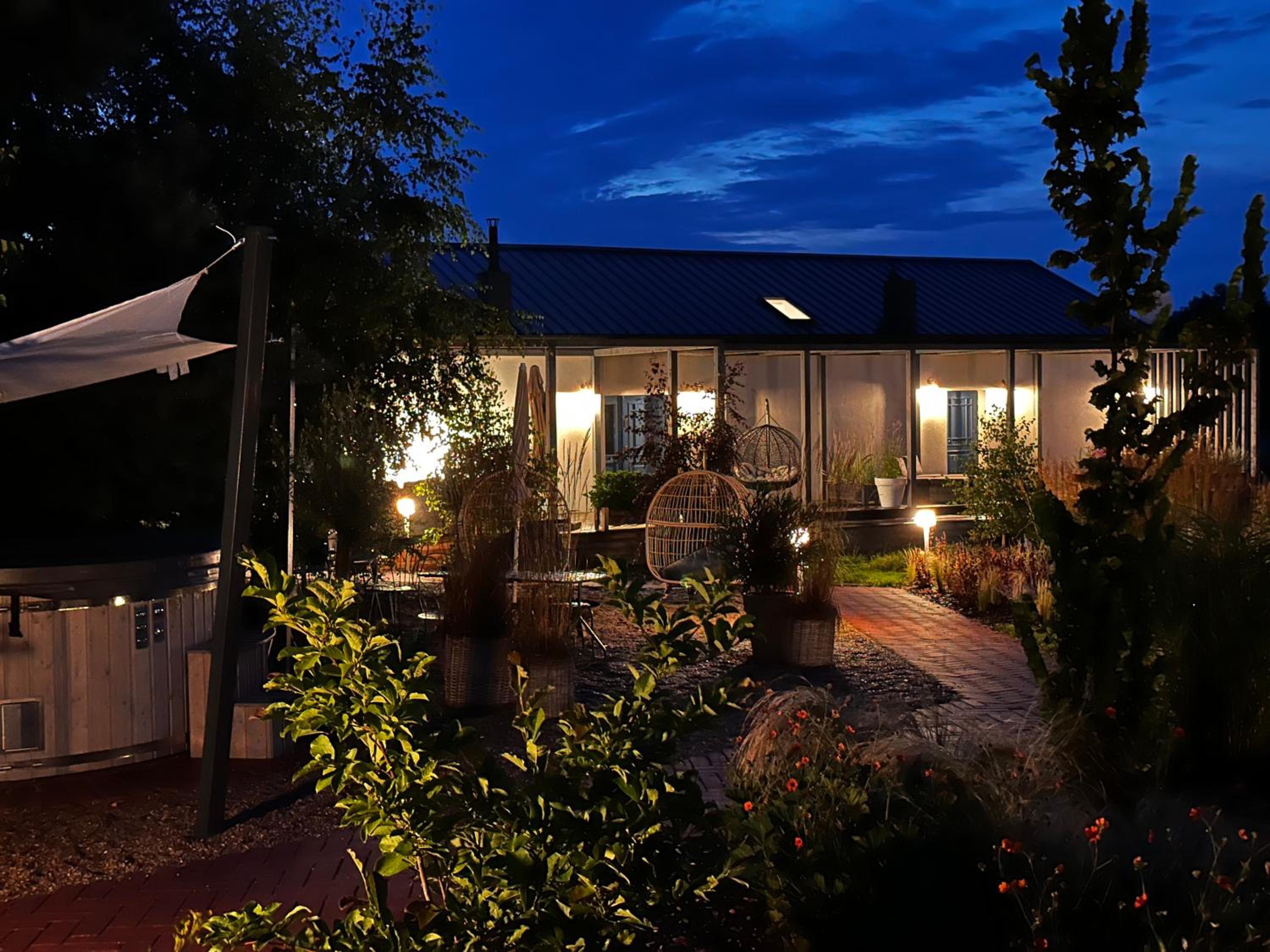 Botanica view 4