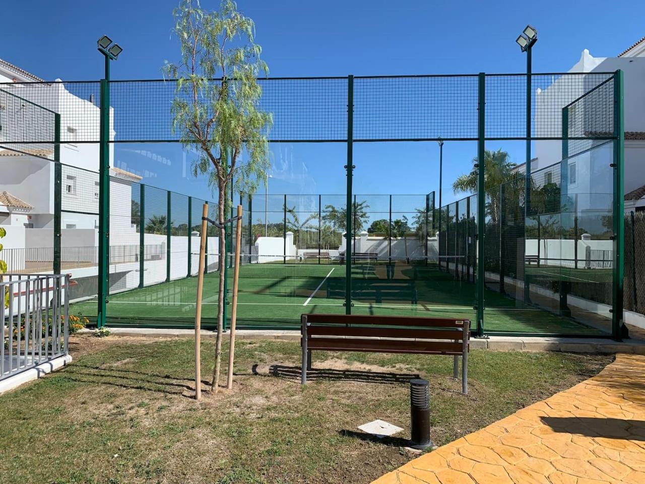 Apartamento primera línea de playa con piscina