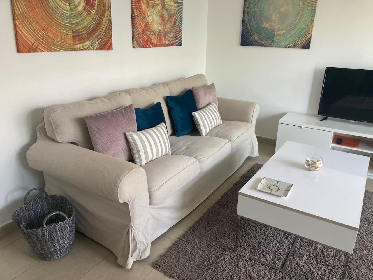 Apartamento primera línea de playa con piscina