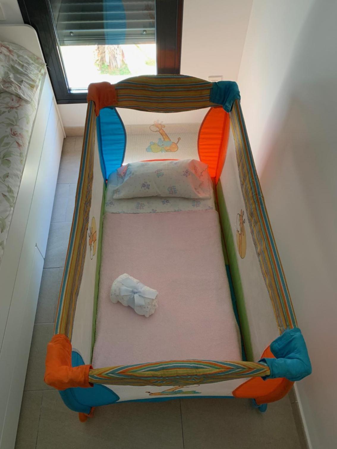 Apartamento primera línea de playa con piscina