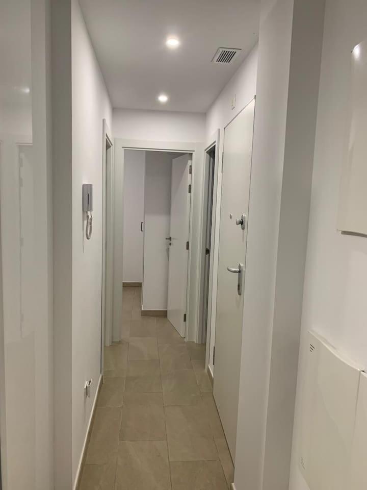 Apartamento primera línea de playa con piscina