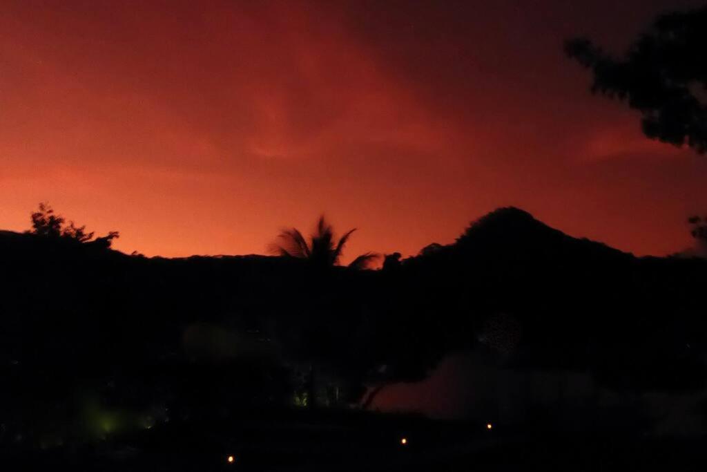 RAIATEA, OPOA, Fare Rêvé, Bord de mer view 5