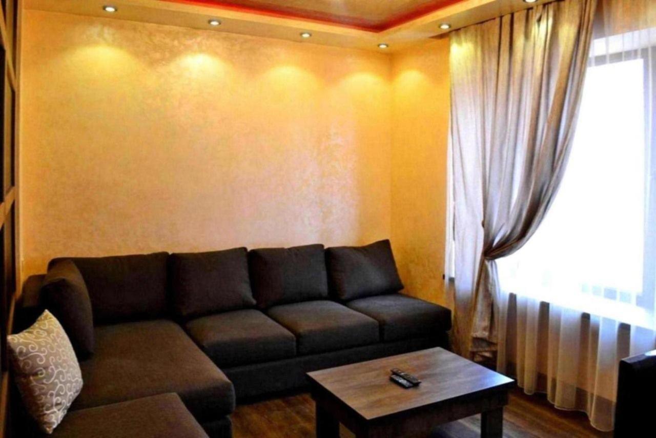Republic Square, Charming Balcony Apartment in City Center, Best Location!