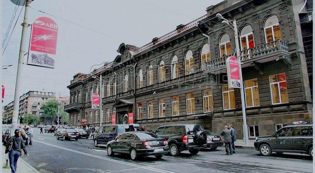 Republic Square, Charming Balcony Apartment in City Center, Best Location!