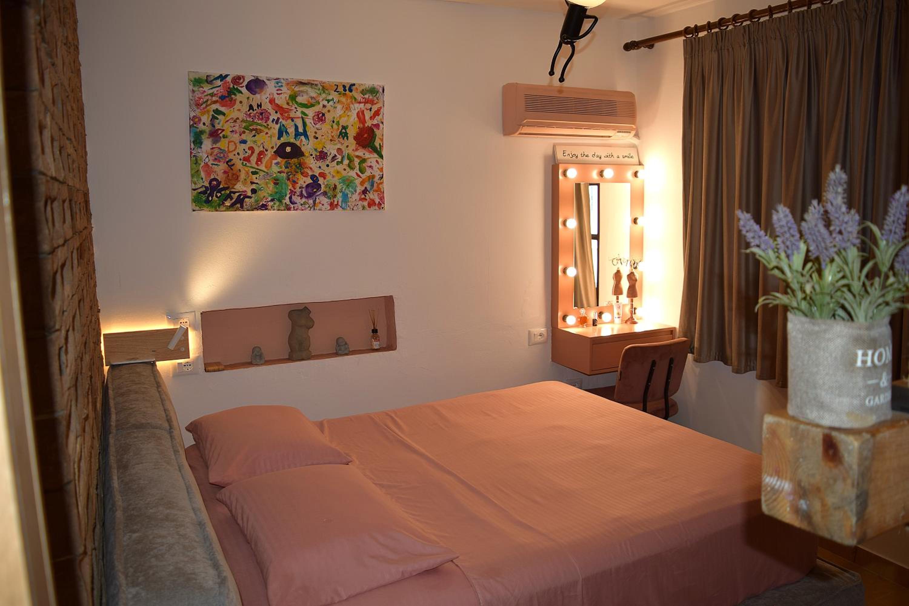 Frequency 286 Tiranë