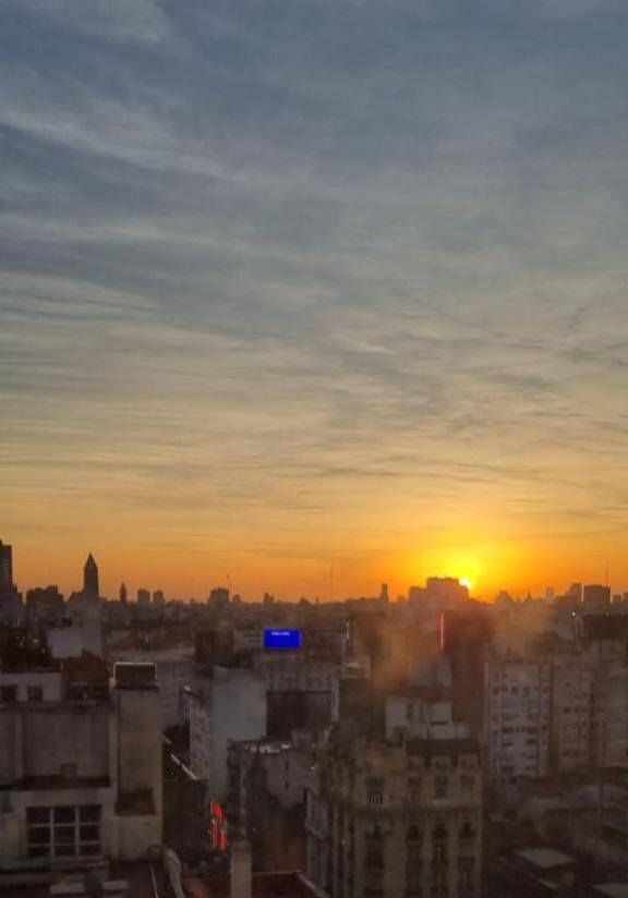 Obelisco Sunset Apart 820