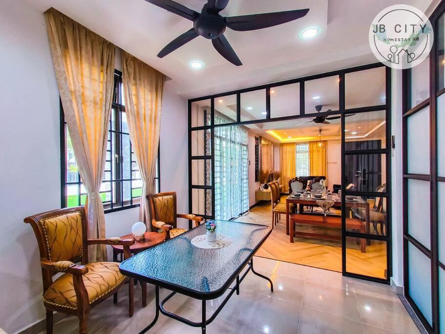 Two-Nine Muslim Villa by RR JBcity