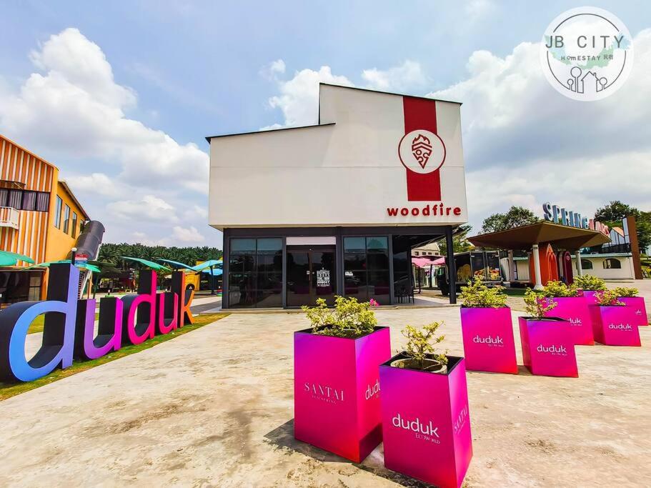 Two-Nine Muslim Villa by RR JBcity