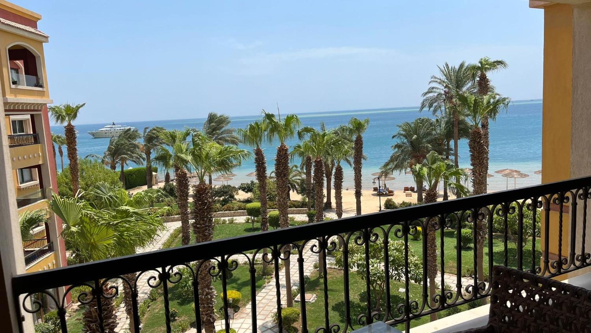 Esplanada hotel Apartments