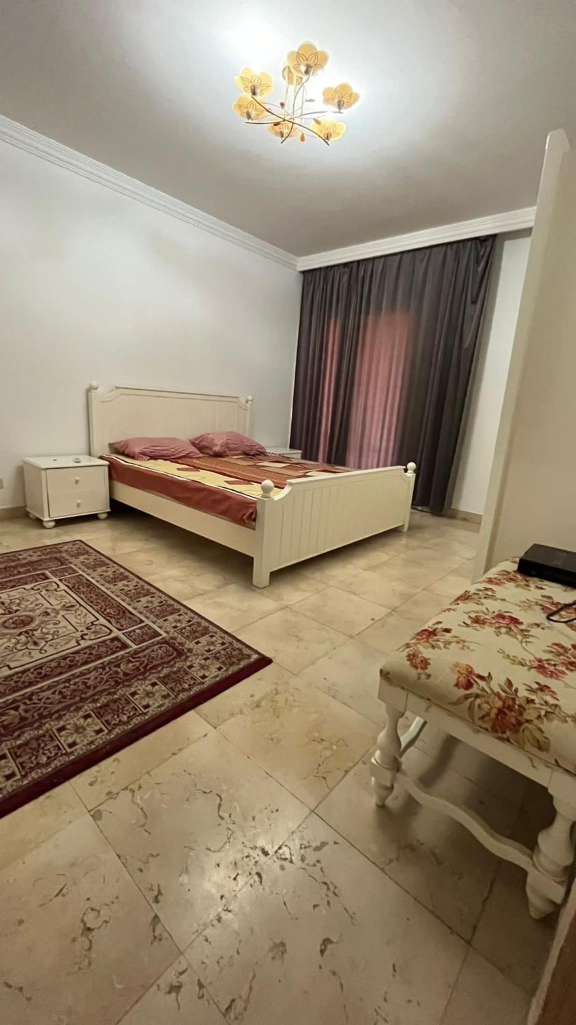 Esplanada hotel Apartments