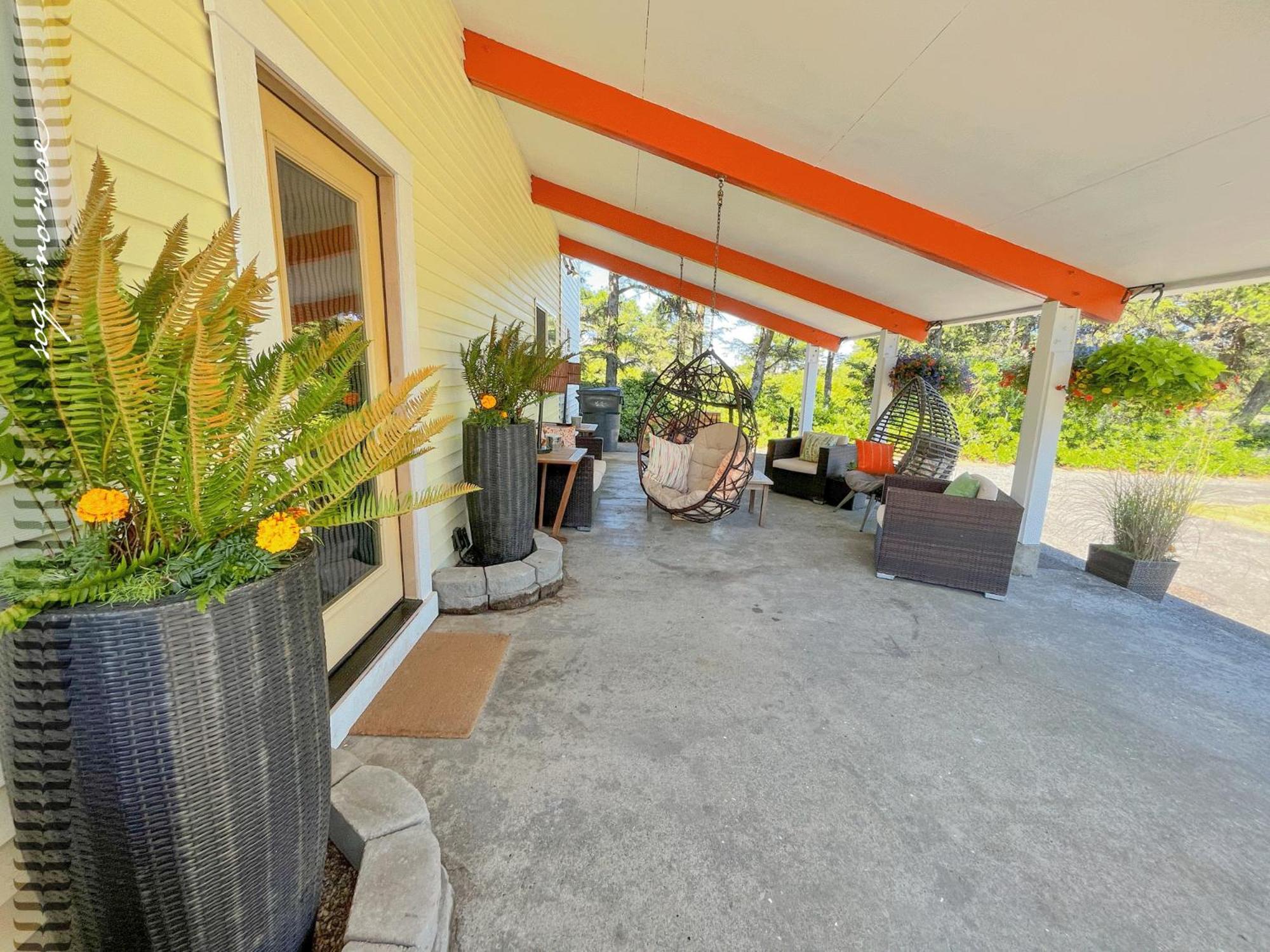 Tide Pool Cabin, a Soquinomere Private Hotel on the Dunes, Downtown Ocean Shores view 4