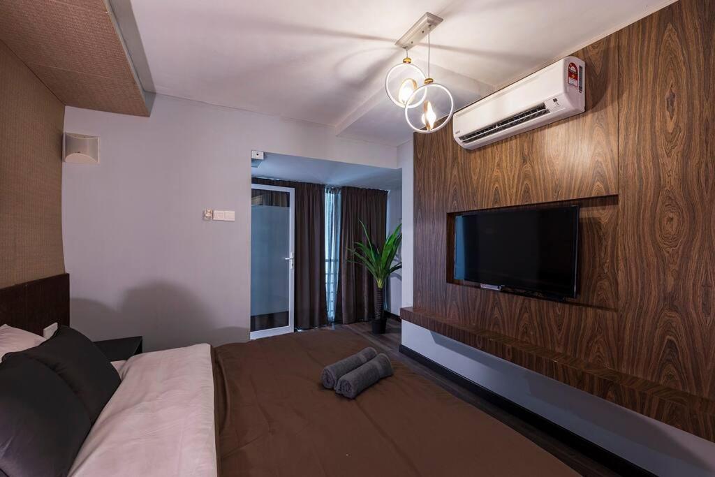 Loft Deluxe Seaview Suite 2BR by The Only Bnb photo 5