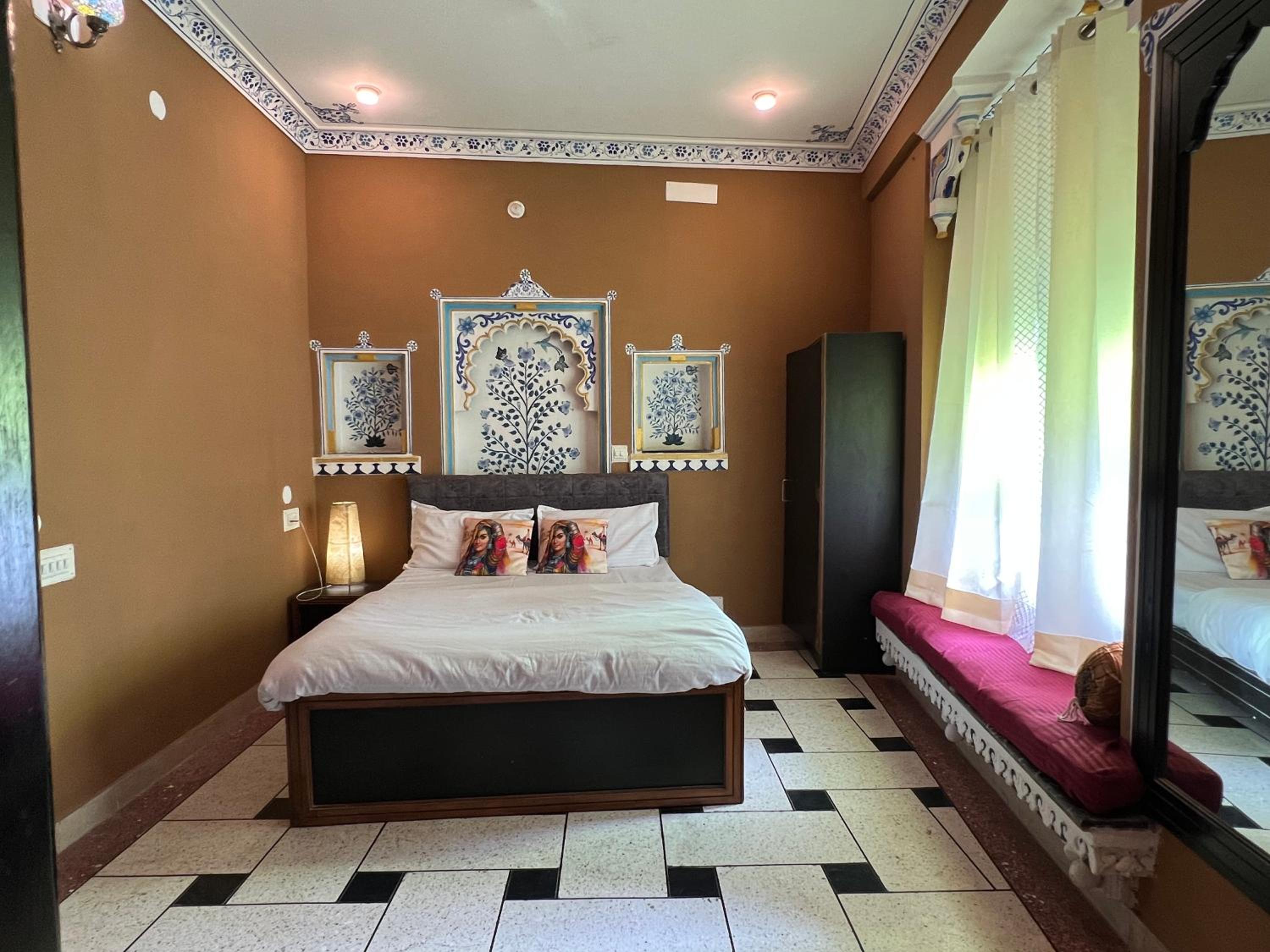 Mild Life Hostel Udaipur