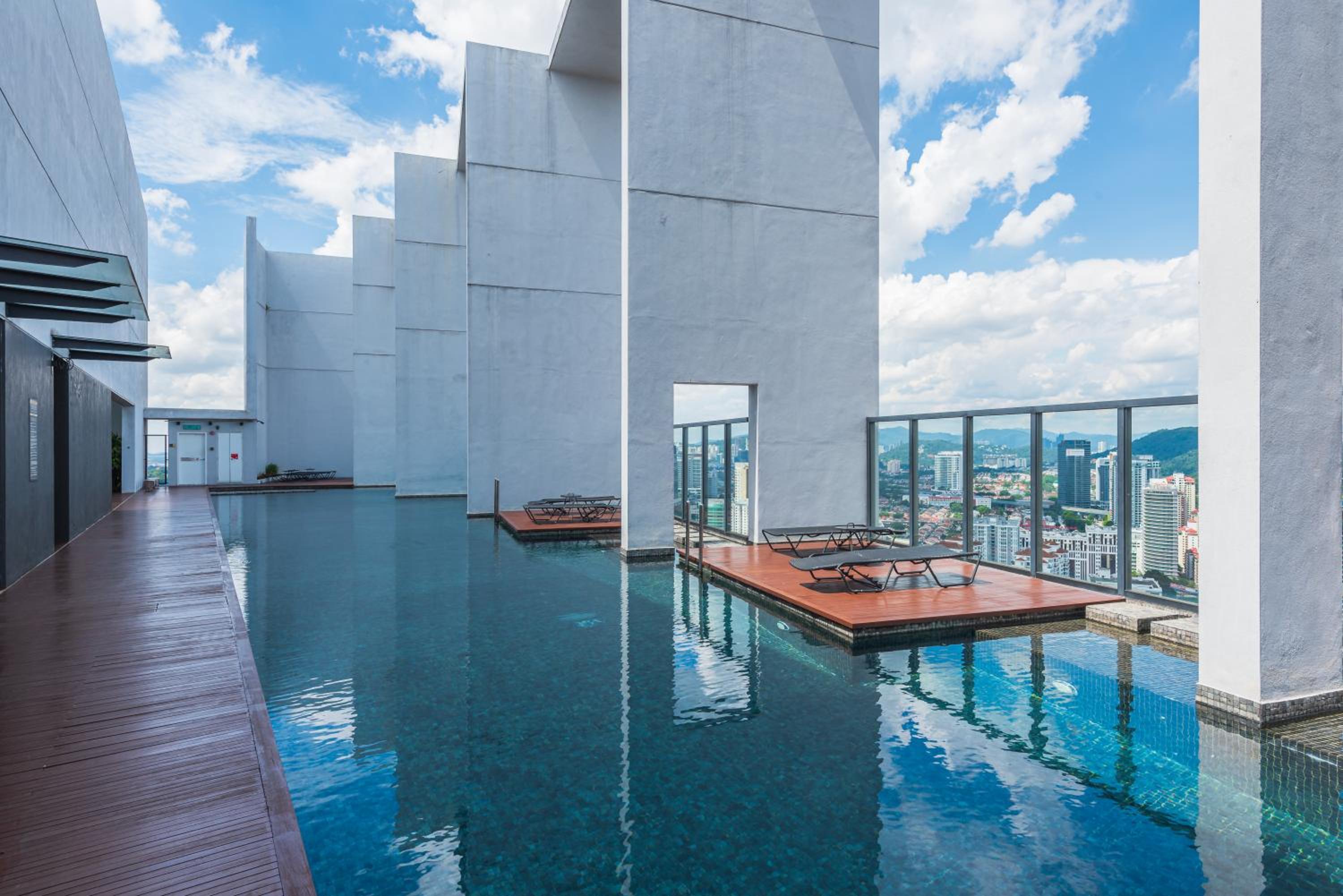 Minimalist Zen Retreat 4P Comfort Stay @TheHubSS2 by Verano photo 1