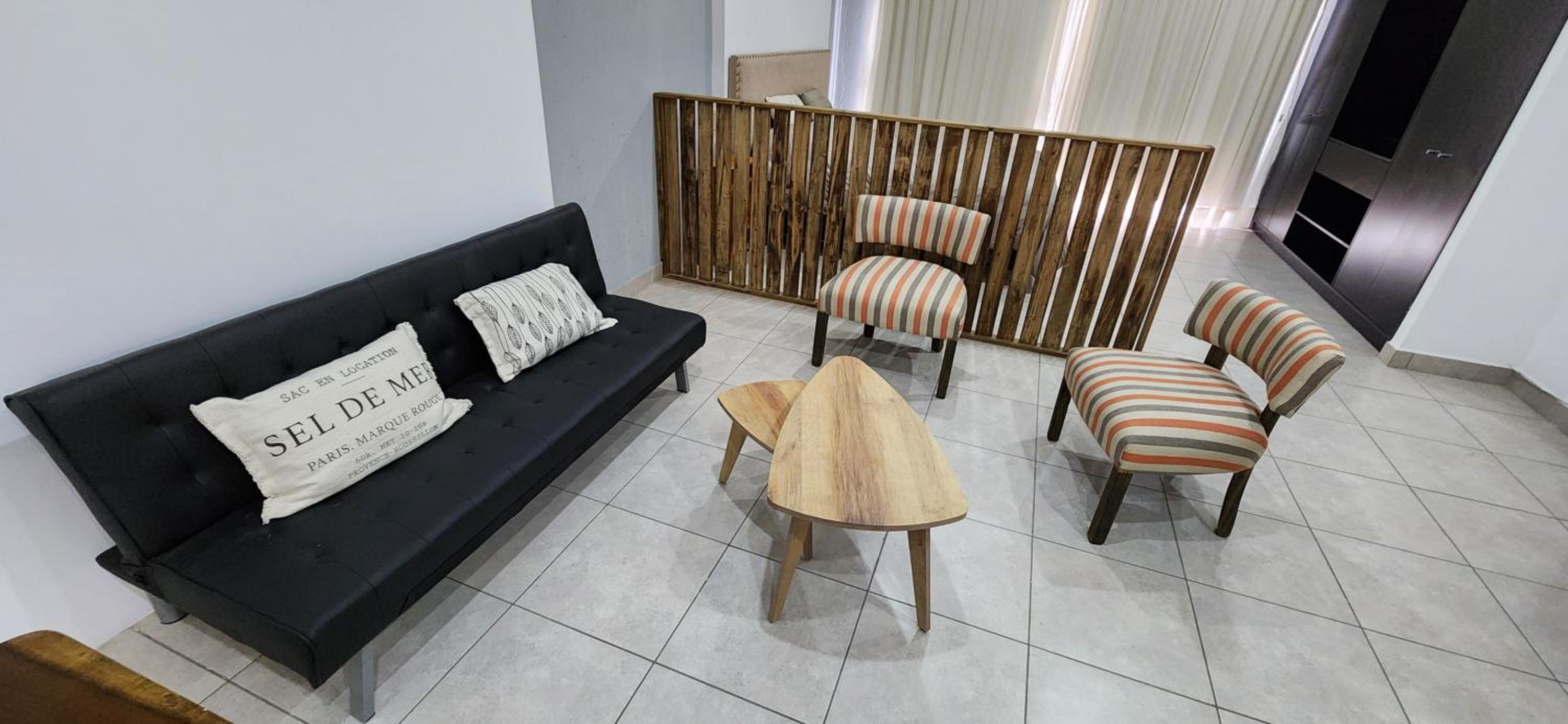 Modern Loft with Parking across from Palmares