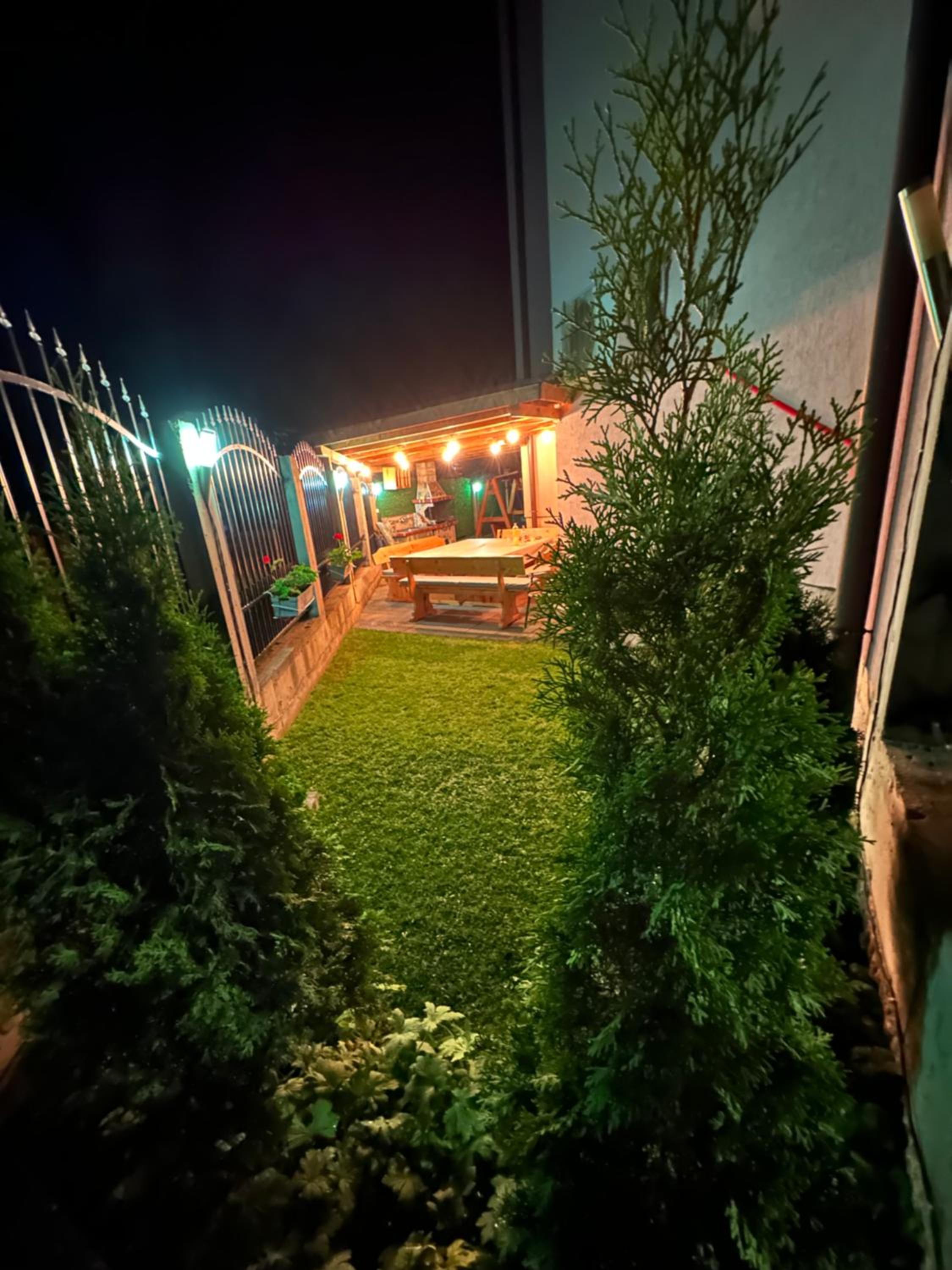 Advel Guest House