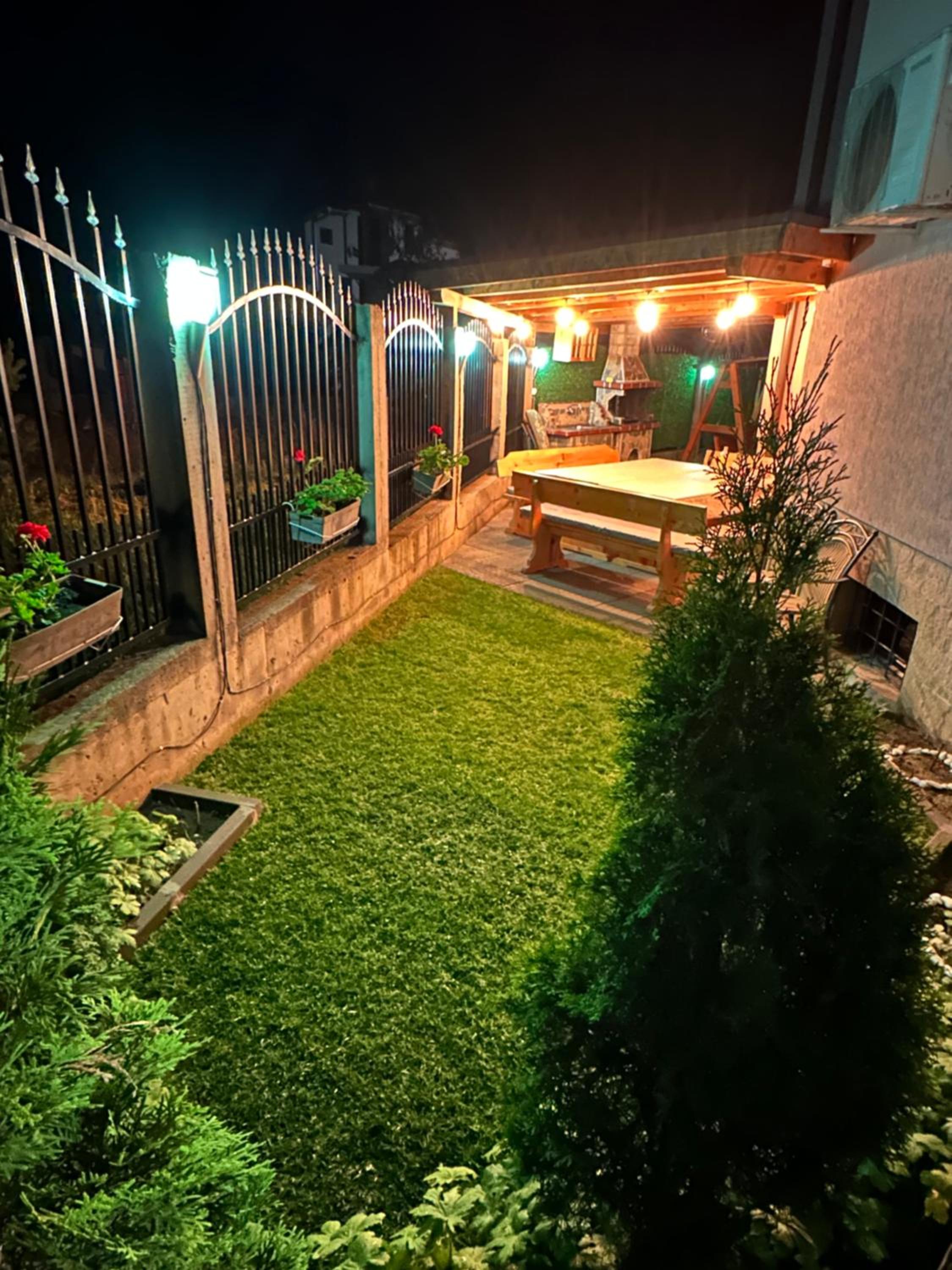 Advel Guest House