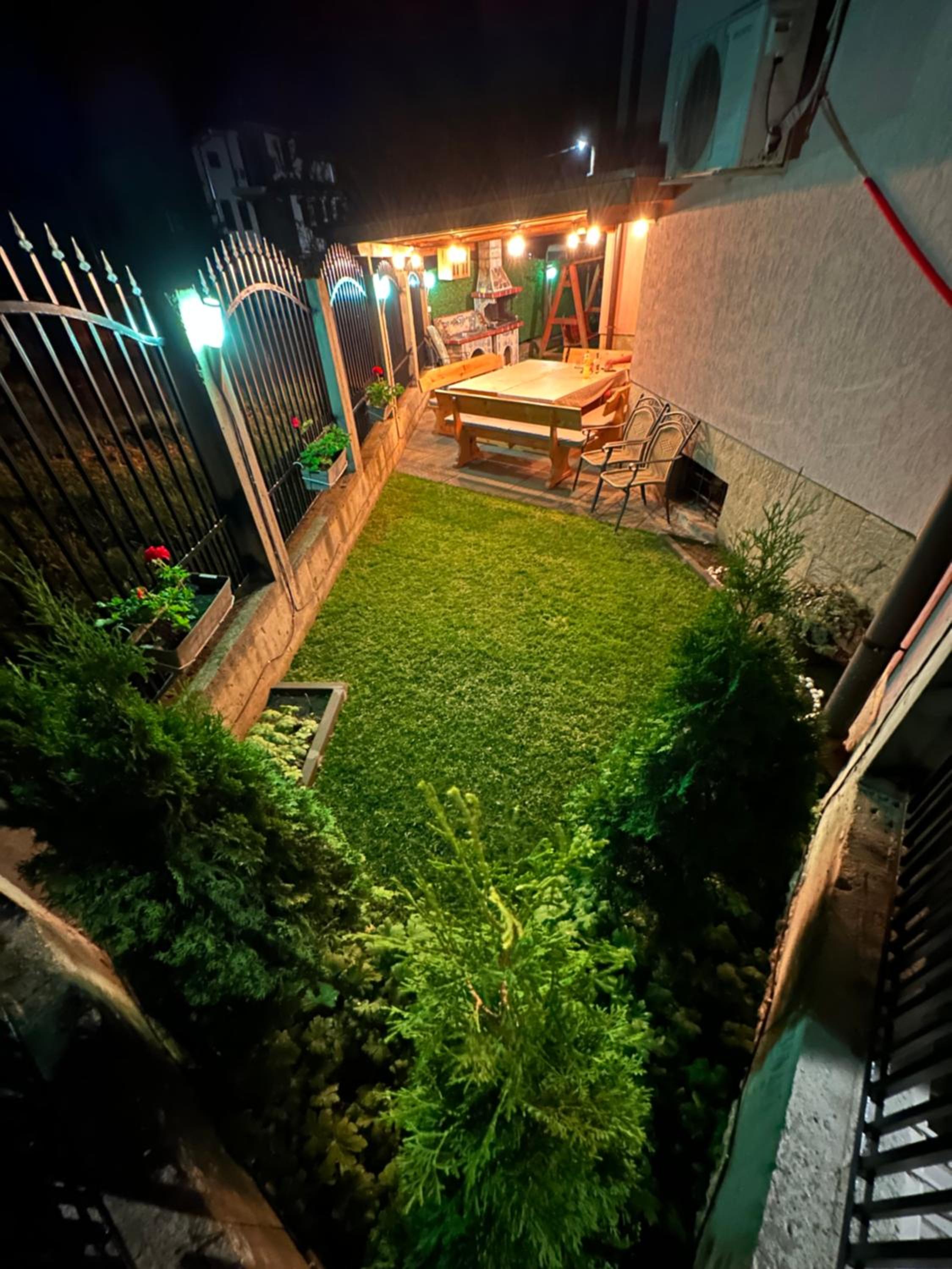 Advel Guest House