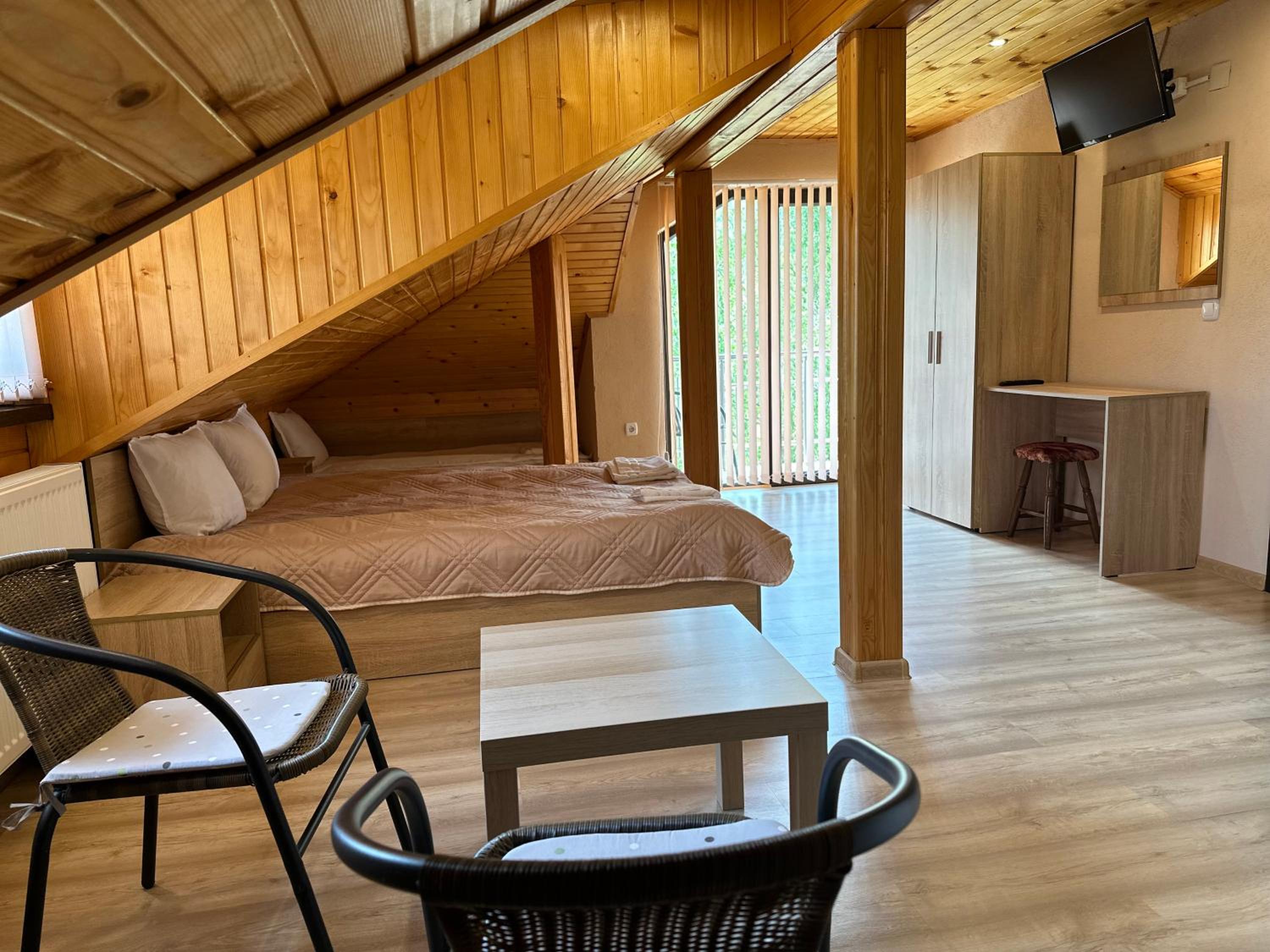 Advel Guest House