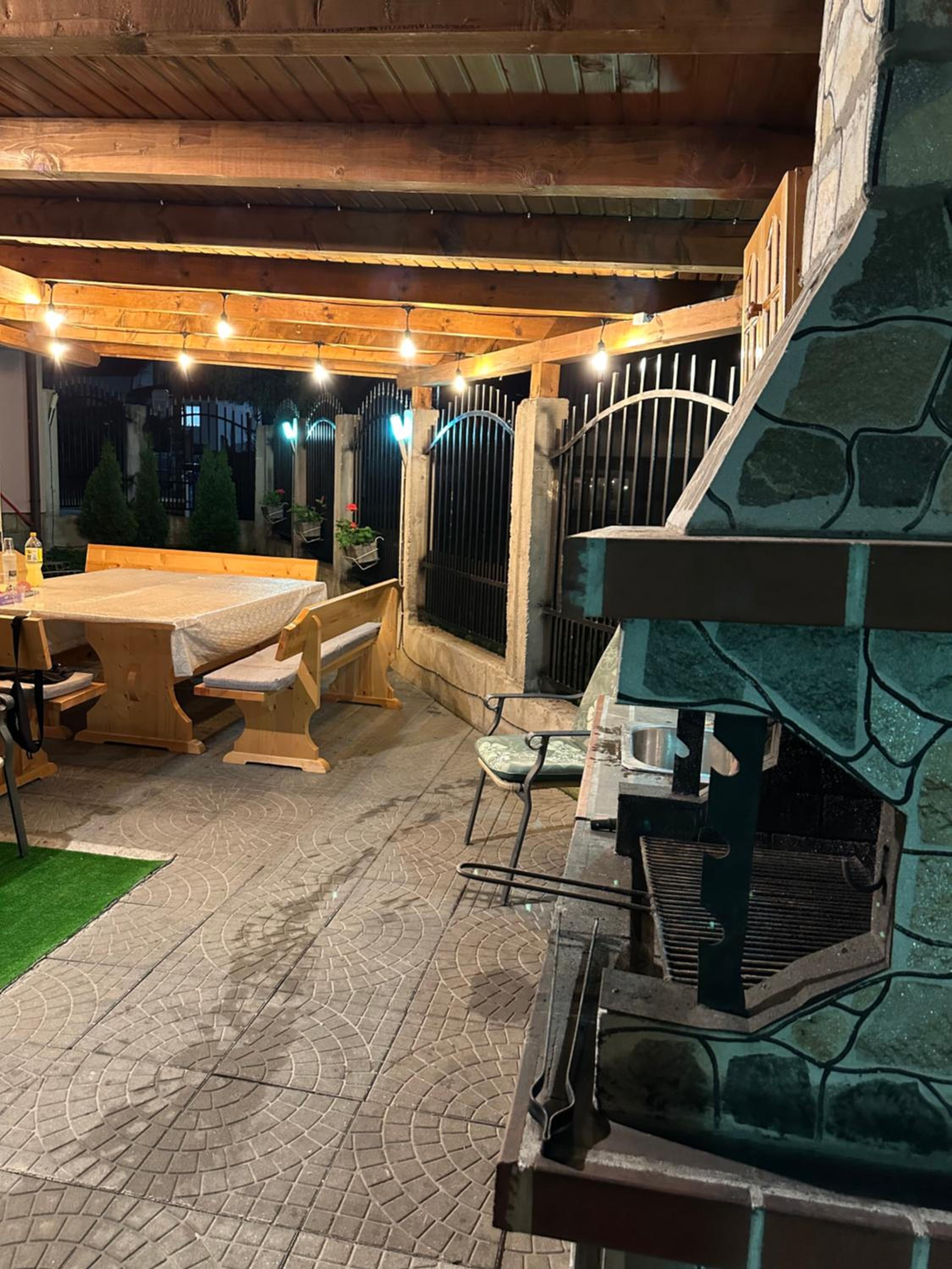 Advel Guest House