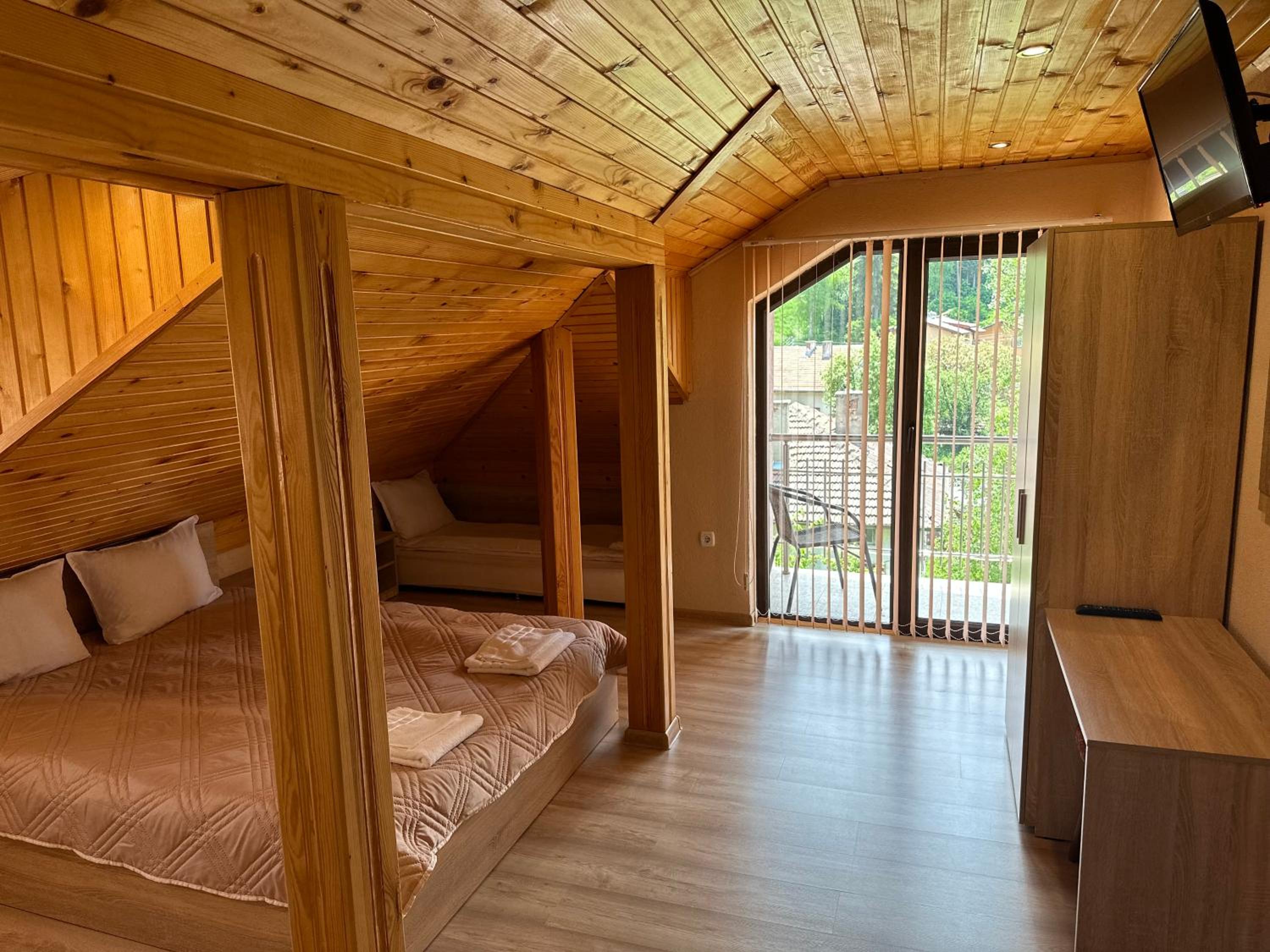 Advel Guest House