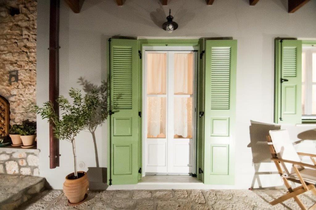 LUCA'S HOUSES