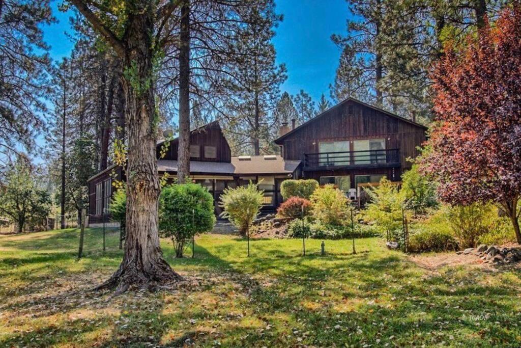 River Retreat+ Indoor Pool & Hot Tub on 3.5 Acres view 5