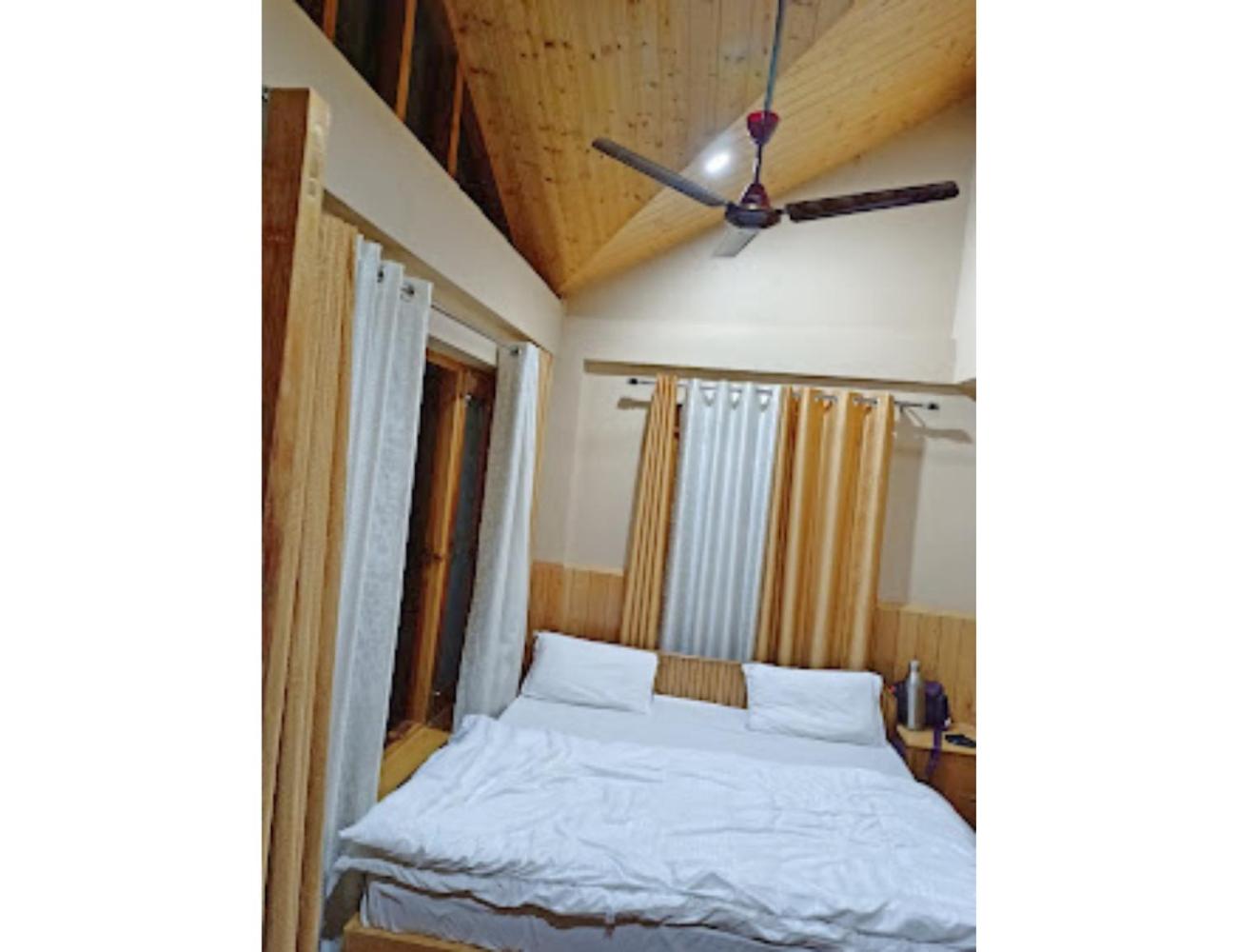 Photo 18